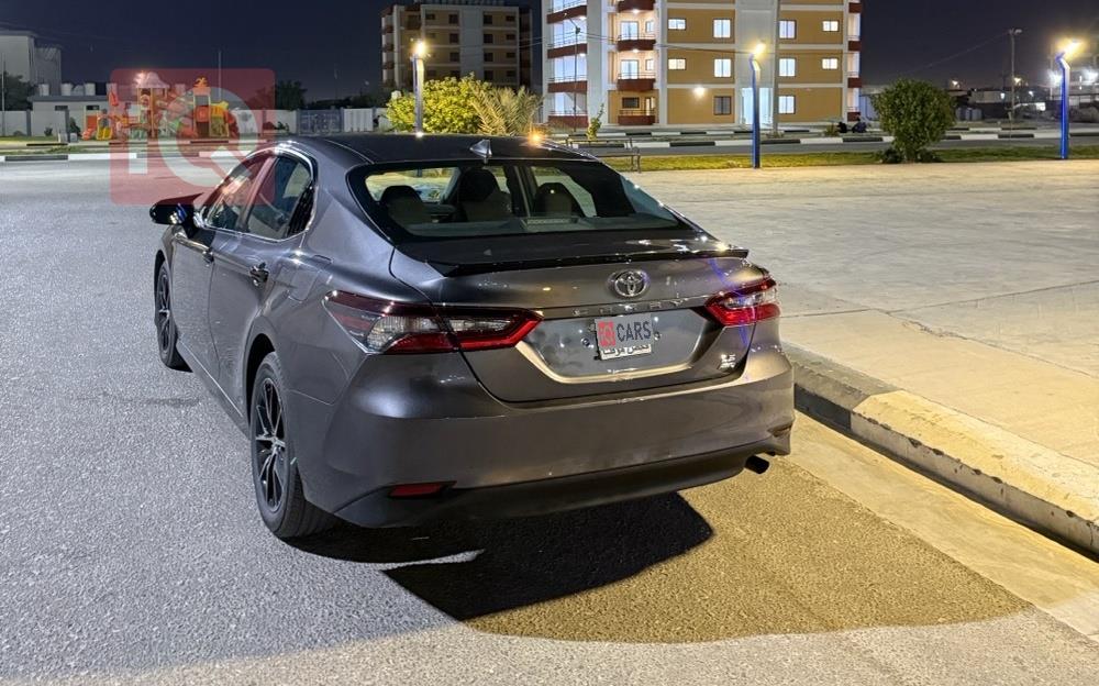 تۆیۆتا کامری